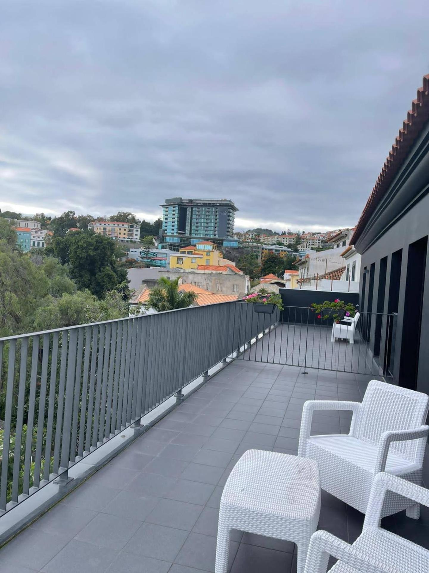 פונשל Carreira Residence מראה חיצוני תמונה